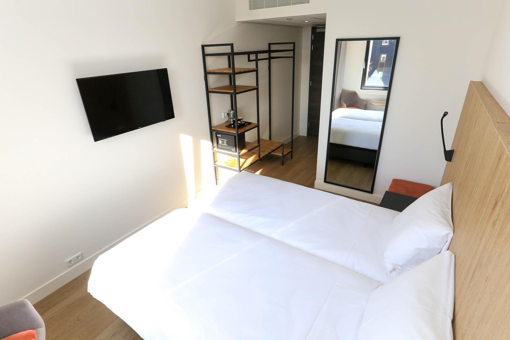 วิงส์ โฮเต็ล Hotel รอตเตอร์ดัม ภายนอก รูปภาพ